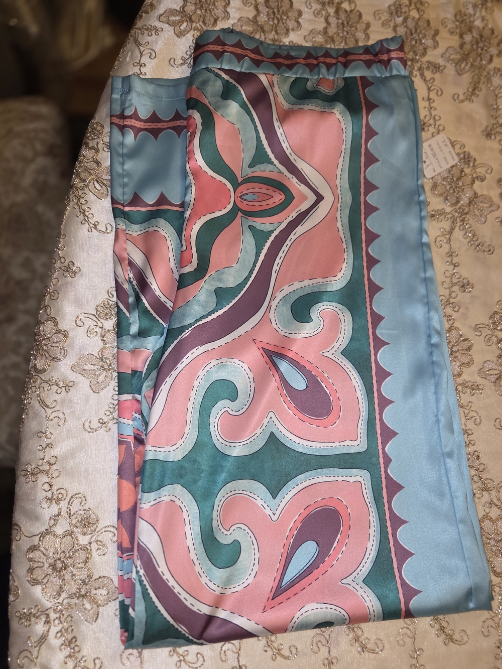 NWT Silky Abstract Print Scarf in Pink, Teal & Light Blue